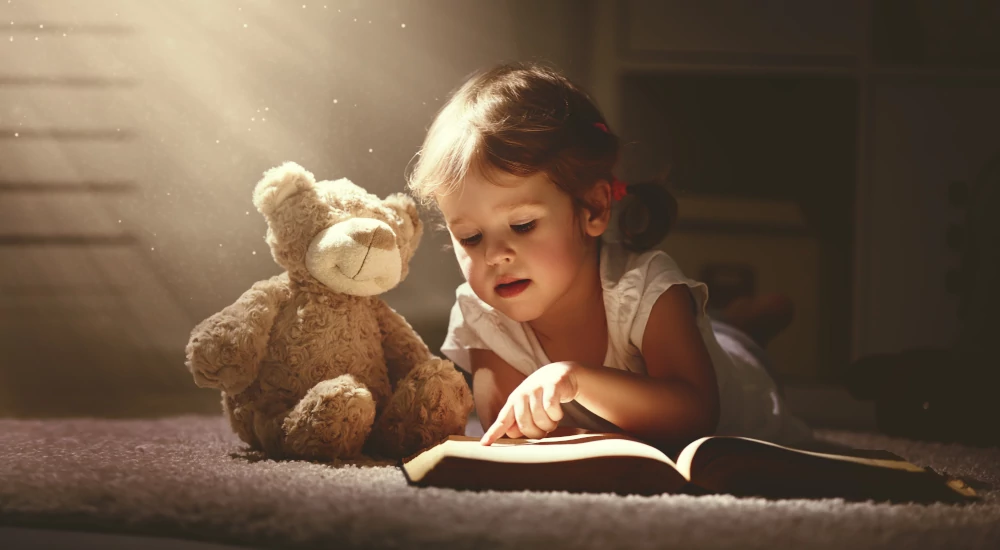 Girl Reading